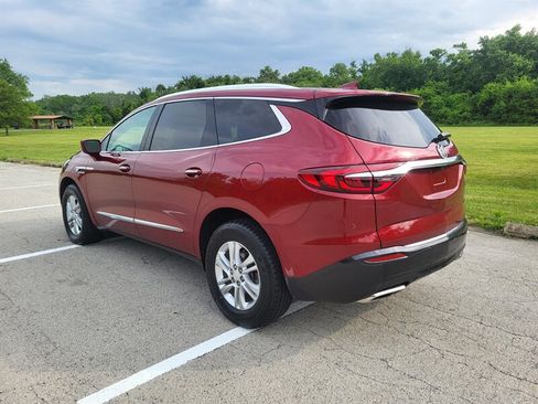 Used 2018 Buick Enclave Essence FWD image 4