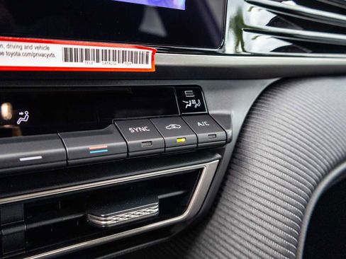 Certified 2026 Toyota Camry Hybrid w/ Convenience Package FWD image 30