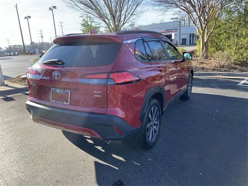 Used 2023 Toyota Corolla Cross XLE image 8