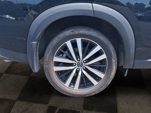 Used 2025 Nissan Pathfinder Platinum AWD/4WD image 8