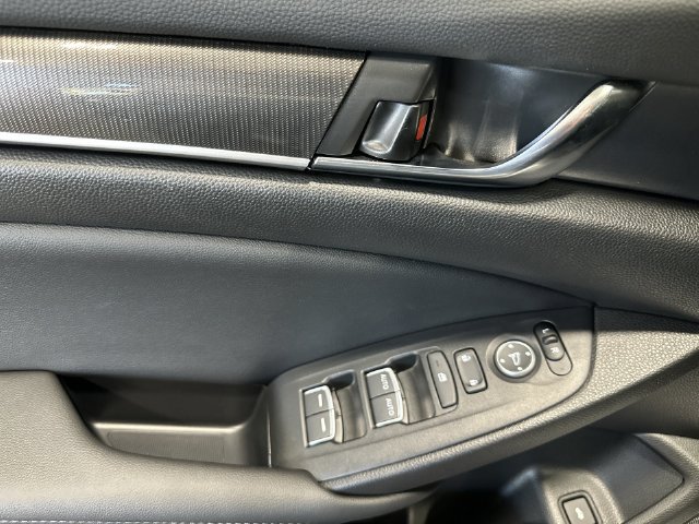 Used 2022 Honda Accord Sport image 19
