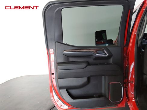 Used 2023 GMC Sierra 1500 SLE image 28