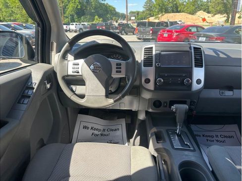Used 2019 Nissan Frontier SV RWD image 10