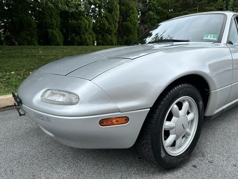 Used 1990 MAZDA MX-5 Miata RWD image 73