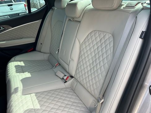 Used 2024 Genesis G70 3.3T Advanced w/ Sport Prestige Package image 24