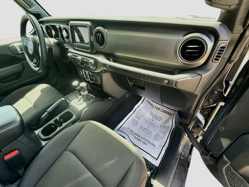 Used 2023 Jeep Wrangler Unlimited w/ Cold Weather Group AWD/4WD image 34