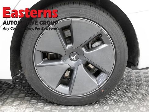 Used 2023 Tesla Model 3 Standard Range RWD image 30