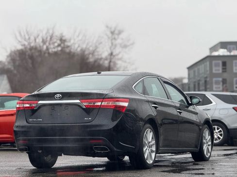 Used 2013 Toyota Avalon XLE image 5