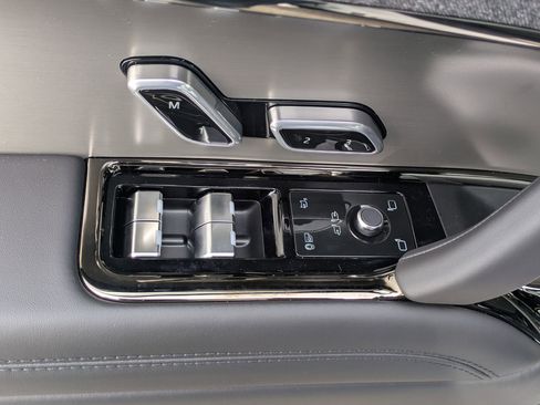 New 2026 Land Rover Range Rover Sport Dynamic SE image 21