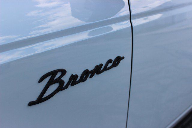 Used 2024 Ford Bronco Outer Banks w/ Sasquatch Package AWD/4WD image 2
