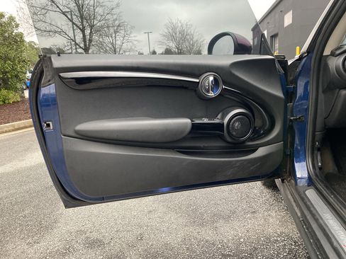 Used 2017 MINI Cooper S image 13