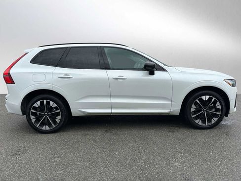 Used 2026 Volvo XC60 B5 Plus w/ Protection Package Premier AWD/4WD image 2