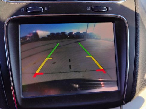 Used 2017 Dodge Journey GT w/ Driver Convenience Group image 3