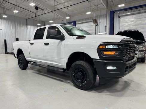 New 2025 RAM 2500 Tradesman AWD/4WD image 6