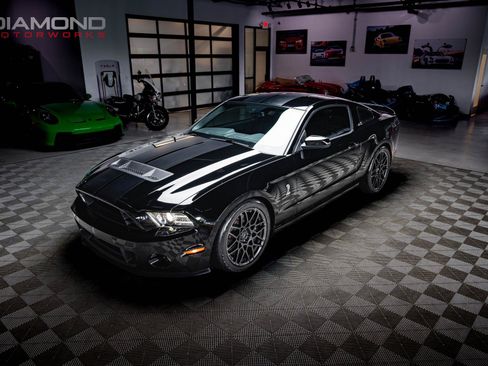 Used 2013 Ford Mustang Shelby GT500 RWD image 65