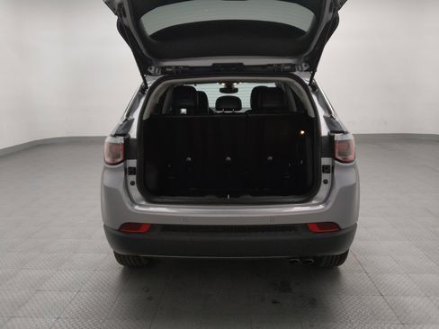 Used 2019 Jeep Compass Limited w/ Safety & Security Group image 29