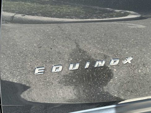 Used 2020 Chevrolet Equinox LS w/ LS Convenience Package FWD image 11