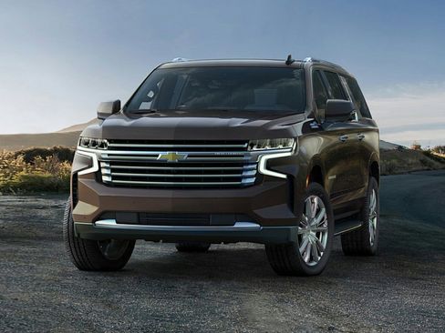 Used 2024 Chevrolet Suburban Premier image 1