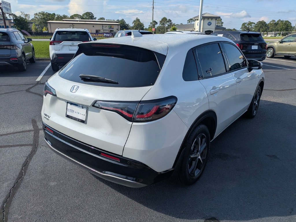 Used 2023 Honda HR-V EX-L image 5
