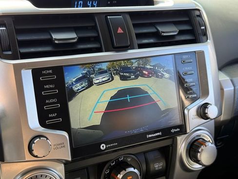 Used 2020 Toyota 4Runner SR5 image 23