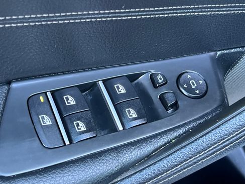 Used 2020 BMW 530i w/ Premium Package RWD image 13