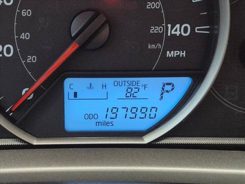 Used 2013 Toyota RAV4 XLE FWD image 3