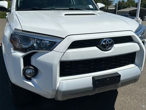 Used 2016 Toyota 4Runner Trail Premium AWD/4WD image 12