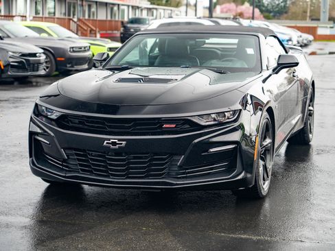 Used 2019 Chevrolet Camaro SS image 4