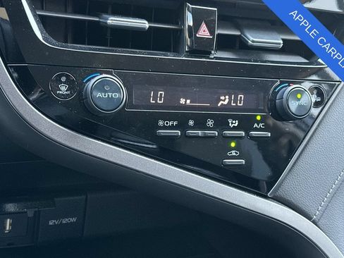 Used 2024 Toyota Camry SE FWD image 21