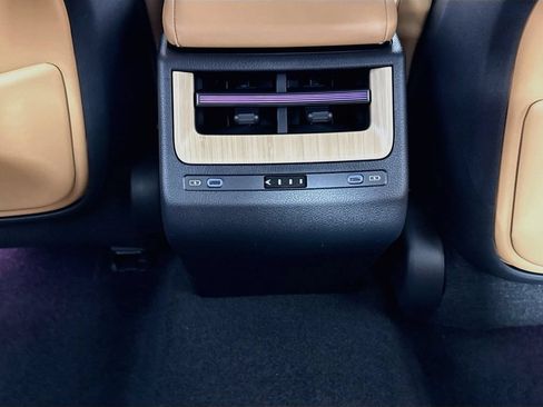 New 2026 Lexus ES 350e w/ Cold Area Package FWD image 18