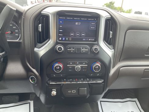 Used 2021 Chevrolet Silverado 1500 LT w/ Z71 Off-Road Package image 25