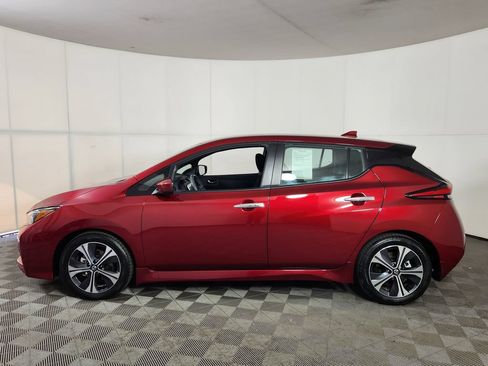 Used 2022 Nissan Leaf SV FWD image 4