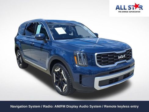 Used 2025 Kia Telluride S FWD image 1