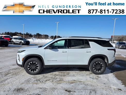 New 2026 Chevrolet Traverse Z71 w/ Enhanced Driving Package AWD/4WD image 3