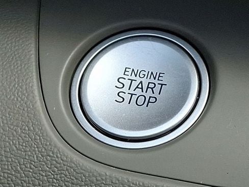 Certified 2024 Hyundai Elantra SEL FWD image 23