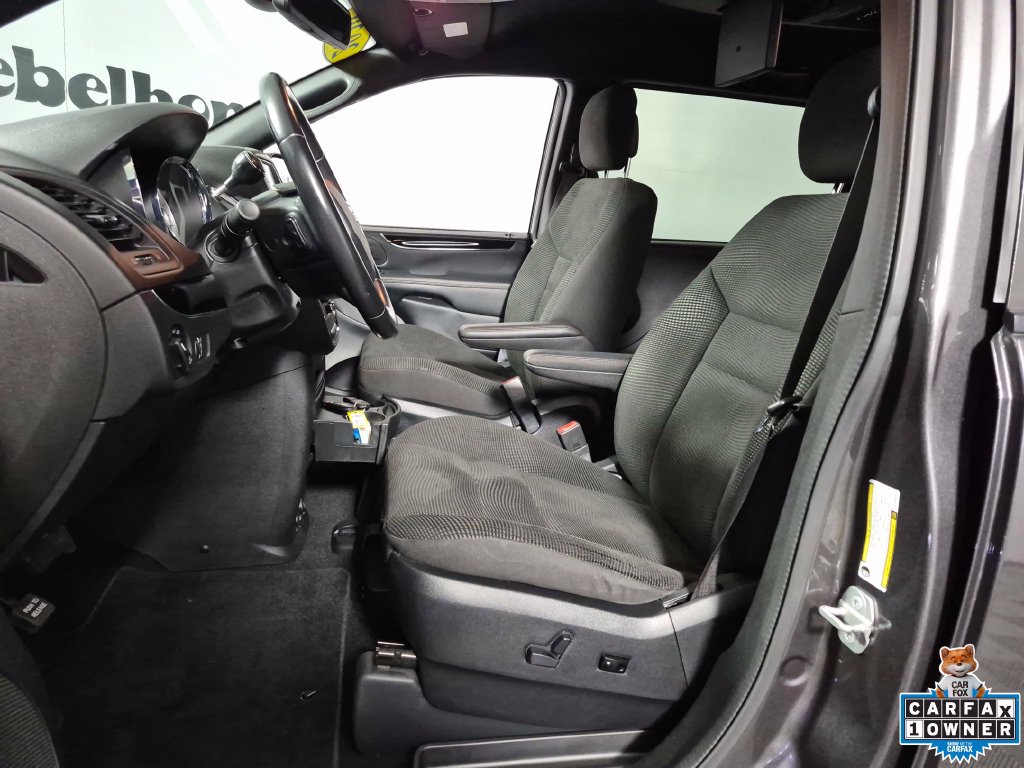 Used 2020 Dodge Grand Caravan SE FWD image 9
