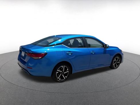 Used 2025 Nissan Sentra SV FWD image 15