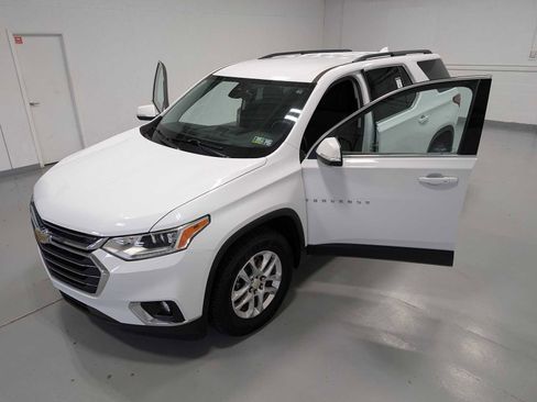Used 2021 Chevrolet Traverse LT image 15