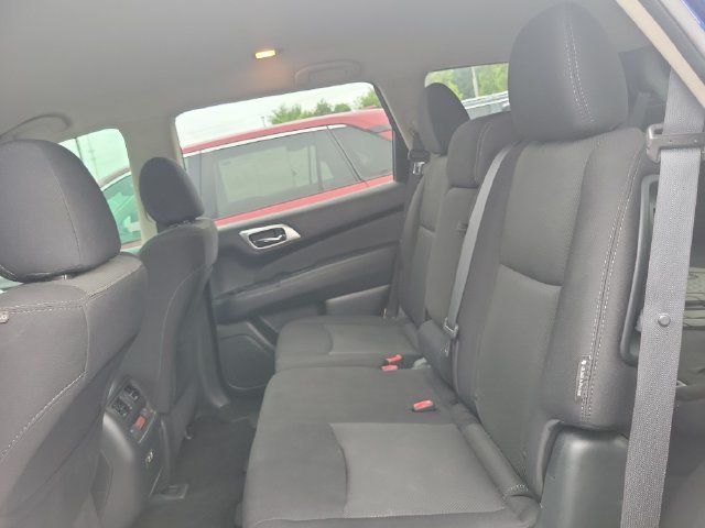 Used 2019 Nissan Pathfinder S AWD/4WD image 28