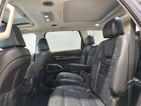 Used 2022 Kia Telluride SX w/ SX Prestige Package AWD/4WD image 16