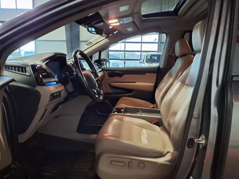 Used 2018 Honda Odyssey Elite image 18