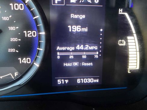 Used 2018 Hyundai Ioniq Blue image 9