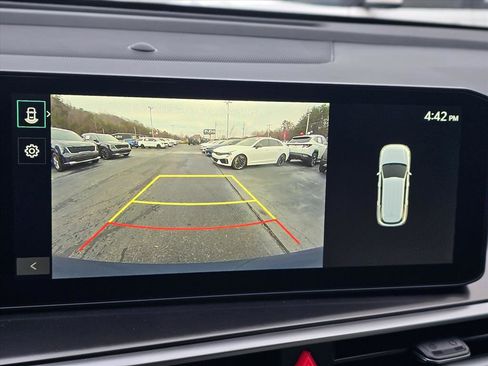 New 2026 Kia Sorento S FWD image 10