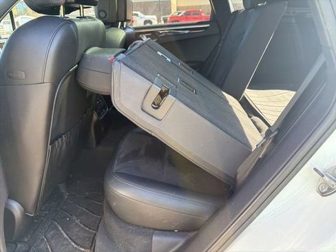 Used 2018 Porsche Macan Sport Edition AWD/4WD image 10