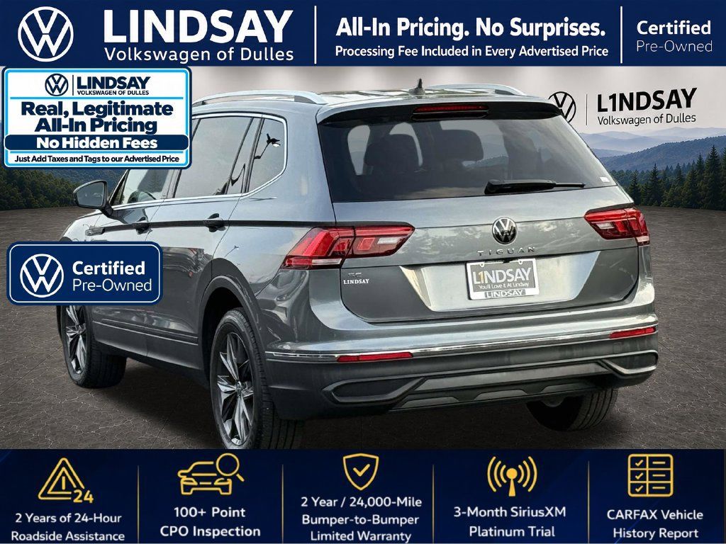 Used 2023 Volkswagen Tiguan SE w/ Panoramic Sunroof Package FWD image 5