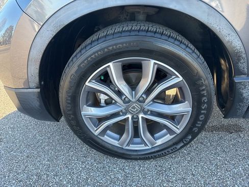 Used 2020 Honda CR-V Touring image 29