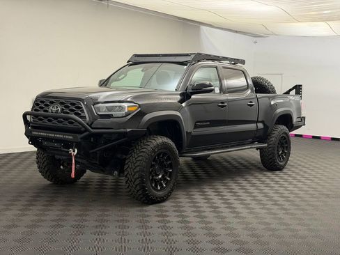 Used 2023 Toyota Tacoma TRD Off-Road w/ Technology Package AWD/4WD image 1