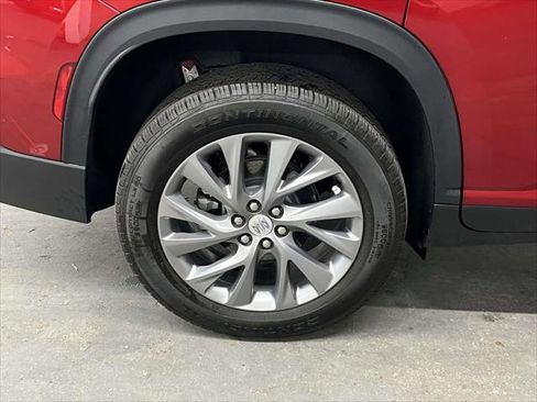 Used 2025 Buick Enclave Preferred w/ Power Package image 9