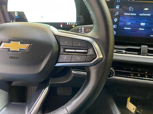 Used 2025 Chevrolet Equinox LT AWD/4WD image 31