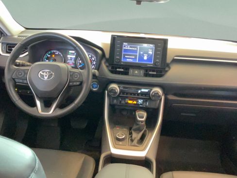 Certified 2021 Toyota RAV4 XLE Premium AWD/4WD image 37